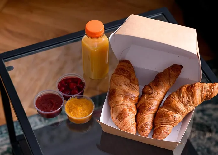 Native Sukiennicza 8 شقة