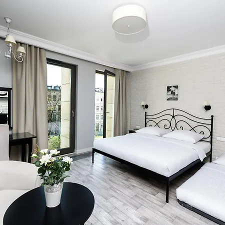 Native Sukiennicza 8 *